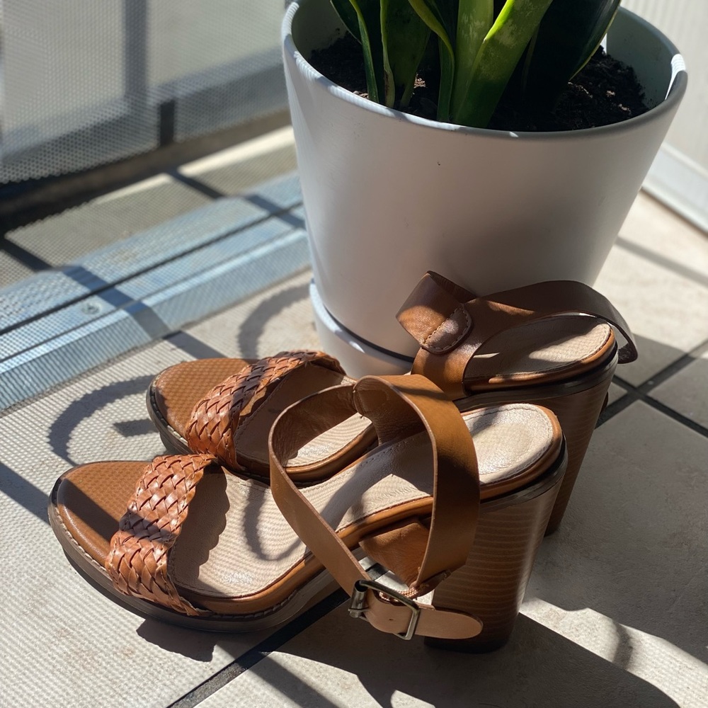 Brown Chunky Summer heel